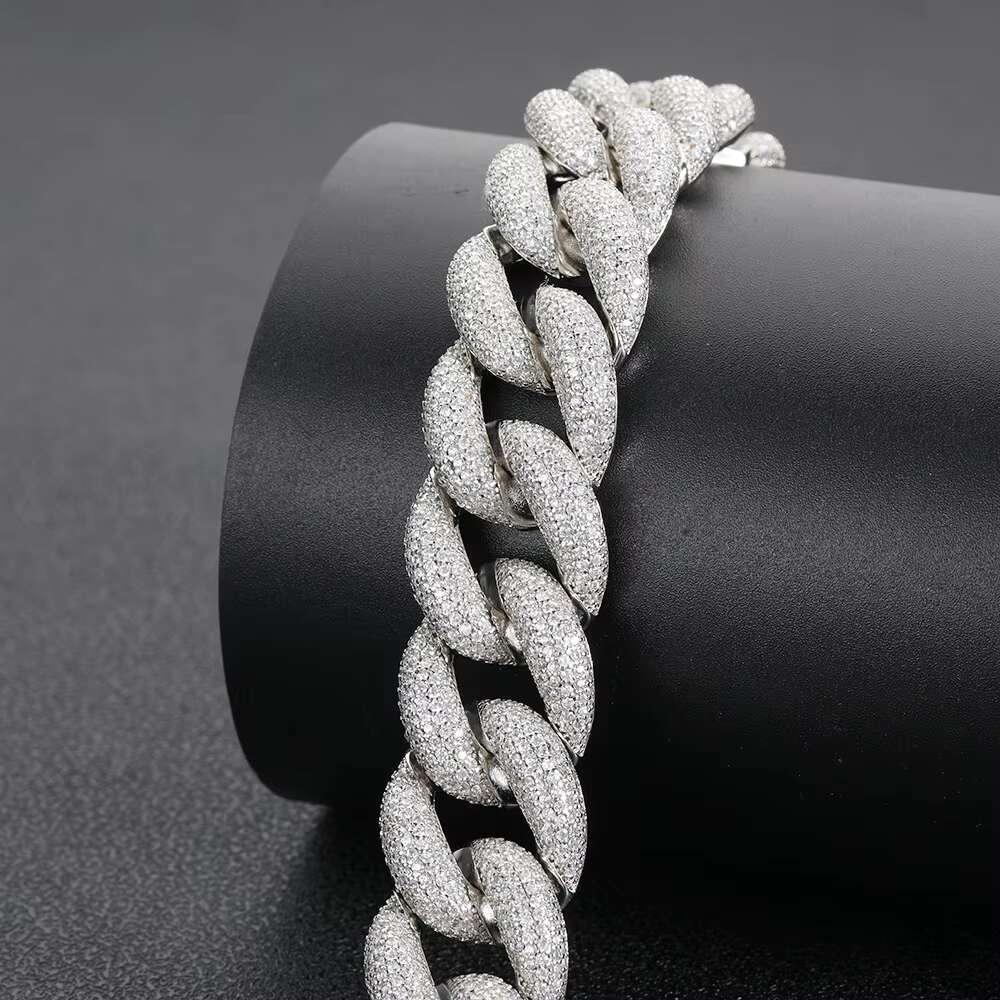 Hip Hop Style Miami Cuban Link Chain Iced Out Necklace S925 Plated White Gold D Color VVS GRA Moissanite