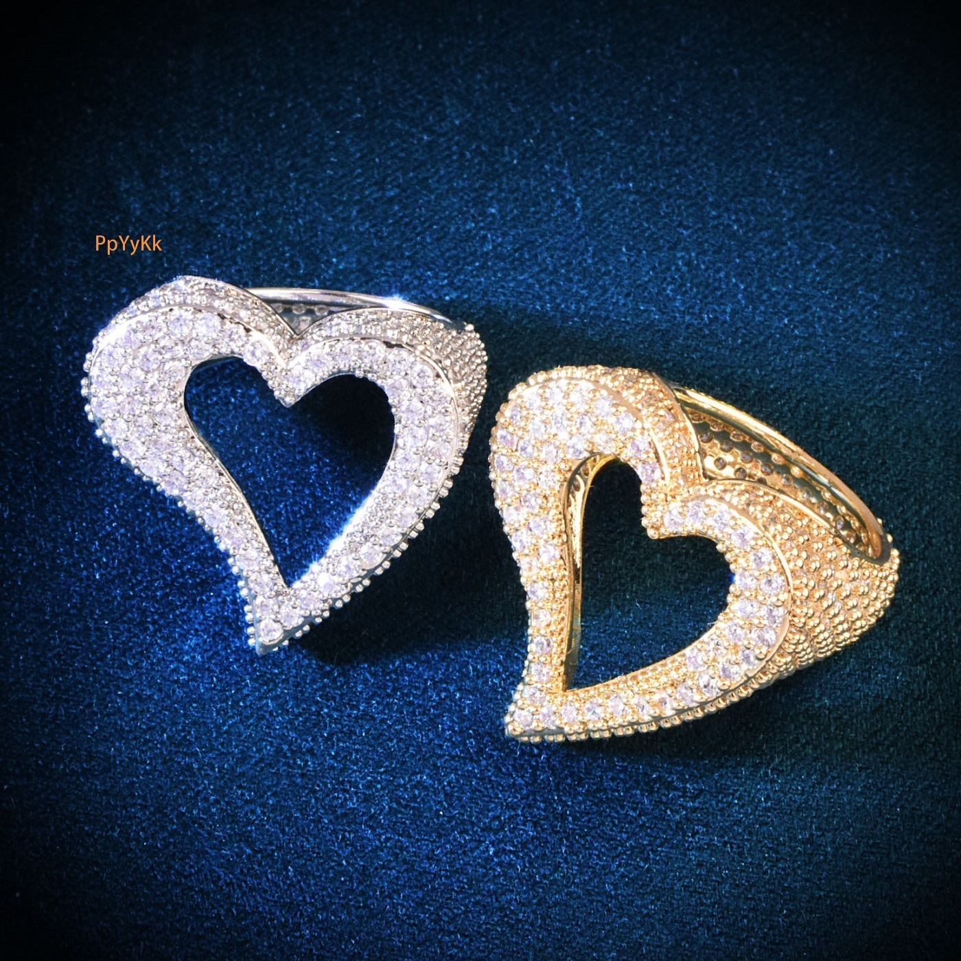Trendy Hip Hop Romantic Hollow Heart Ring VVS Moissanite Iced Out Bling Jewelry real diamond wedding rings Pass the diamond tester