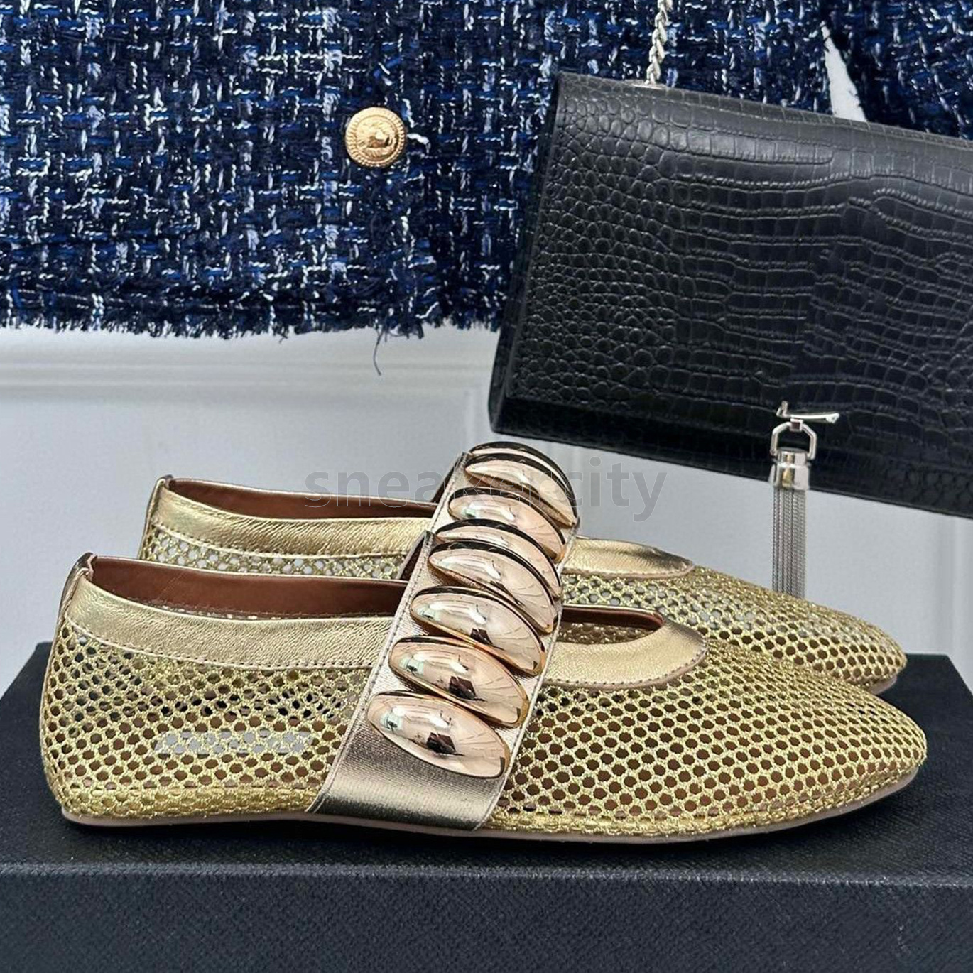 mesh hollow flat sandals famous designer women sandal female metal buckle fashion ballet round head breathable non-slip low heels sandale