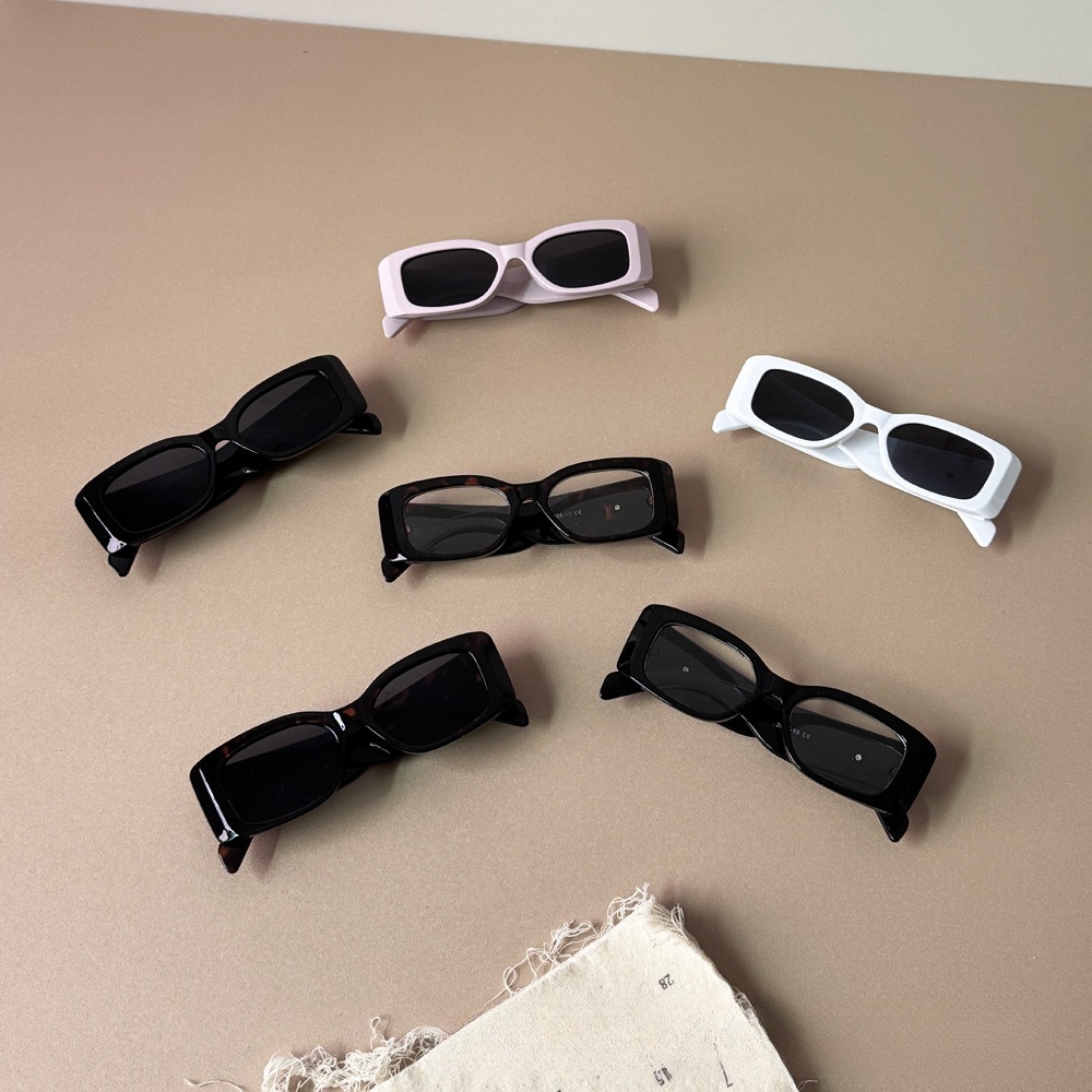 Lady style Kids INS girls leopard metal letter square frame sunglasses summer children Uv 400 goggles beach sunblock shade S1698 Z260305