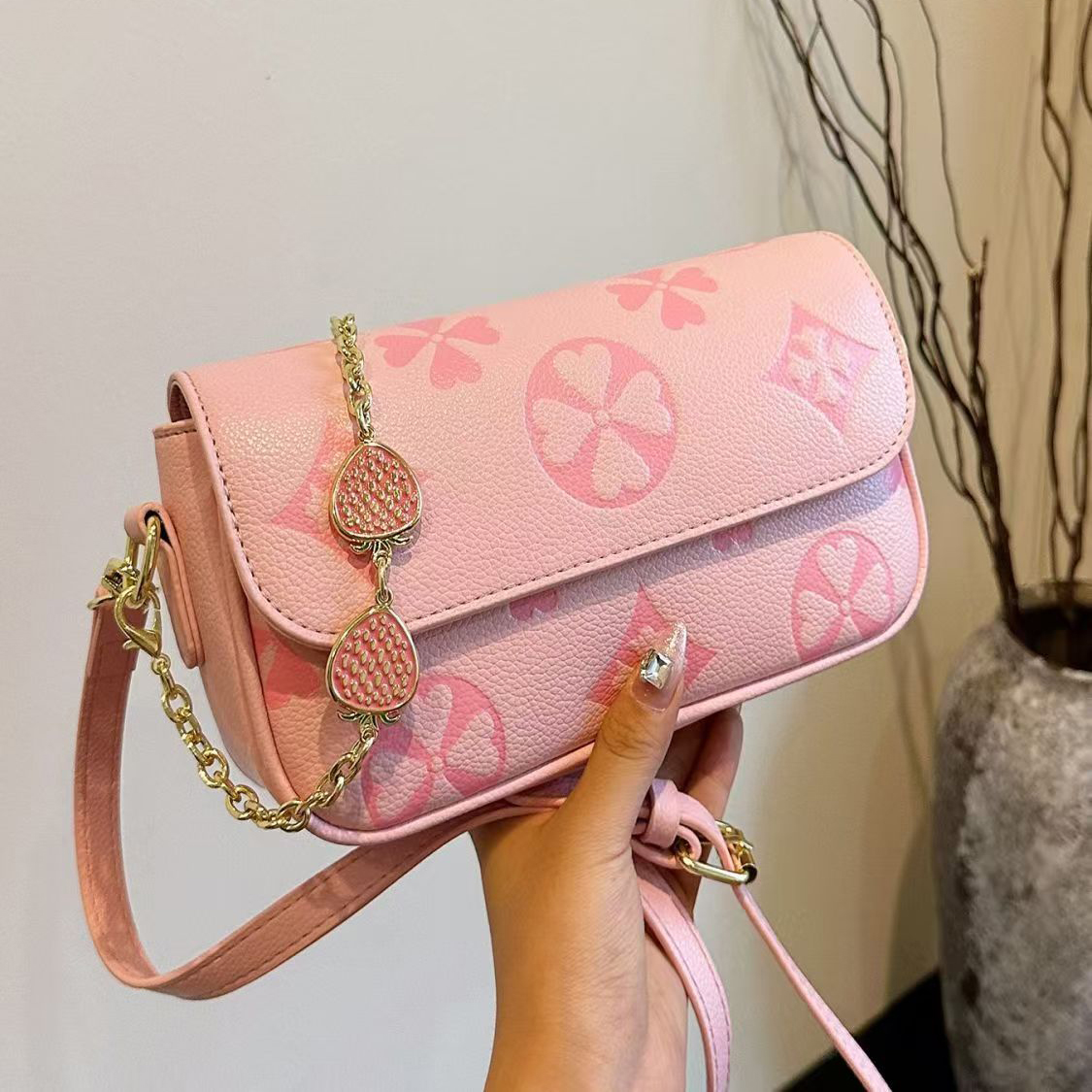 Designer Bags Fashion Shoulder Bags Underarm Bags Women's Bags Luxury Chain Leather Bags Hundreds Luxury Printed Leather Embossed