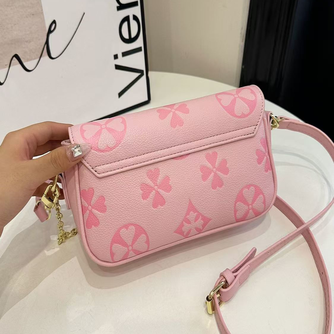 Designer Bags Fashion Shoulder Bags Underarm Bags Women's Bags Luxury Chain Leather Bags Hundreds Luxury Printed Leather Embossed