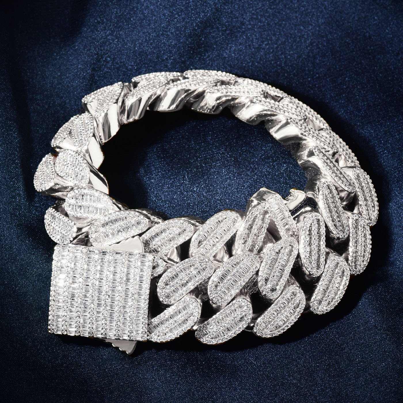 21mm Luxury VVS Moissanite Iced Out Hip Hop Spring Clasp Cuban Chain High-Quality Multi-Size Statement Jewelry Passes the Diamond Tester