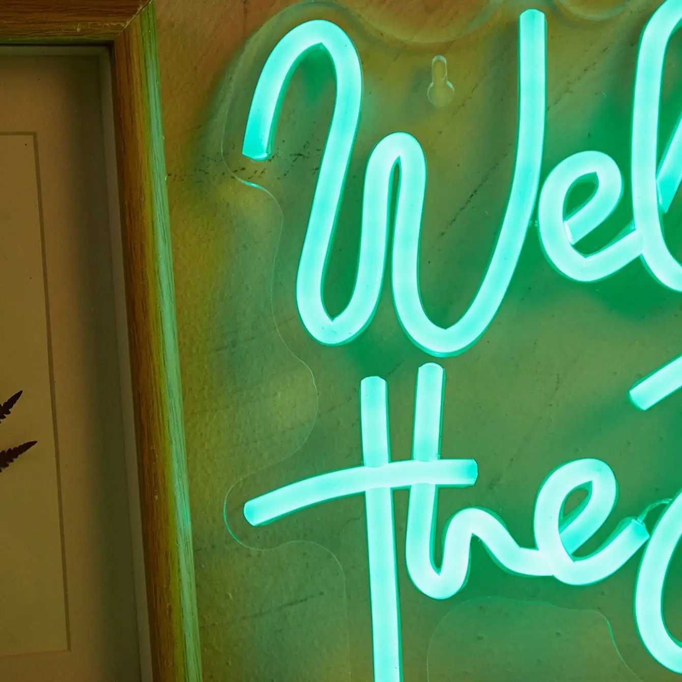 Chi-buy LED Neon Welcome To The Jungle USB Powered Neon Signs Decor Lamp Signs Birthday Gift Wall Art For Bedroom Room Bar ShopXJ250626