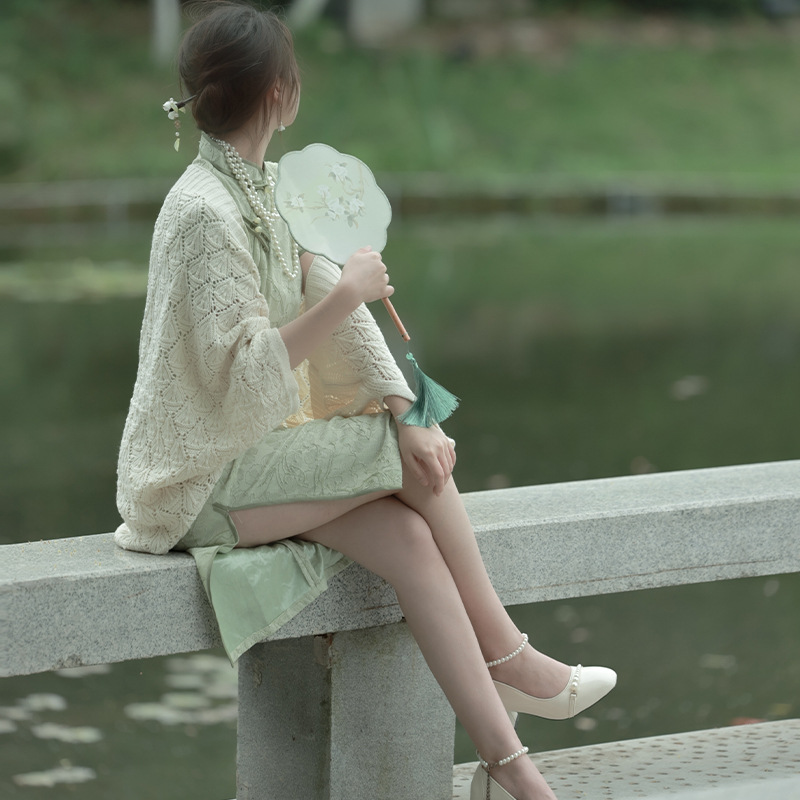 K1152 2024 spring new style elegant new Chinese cheongsam with shawl simple niche young female national style