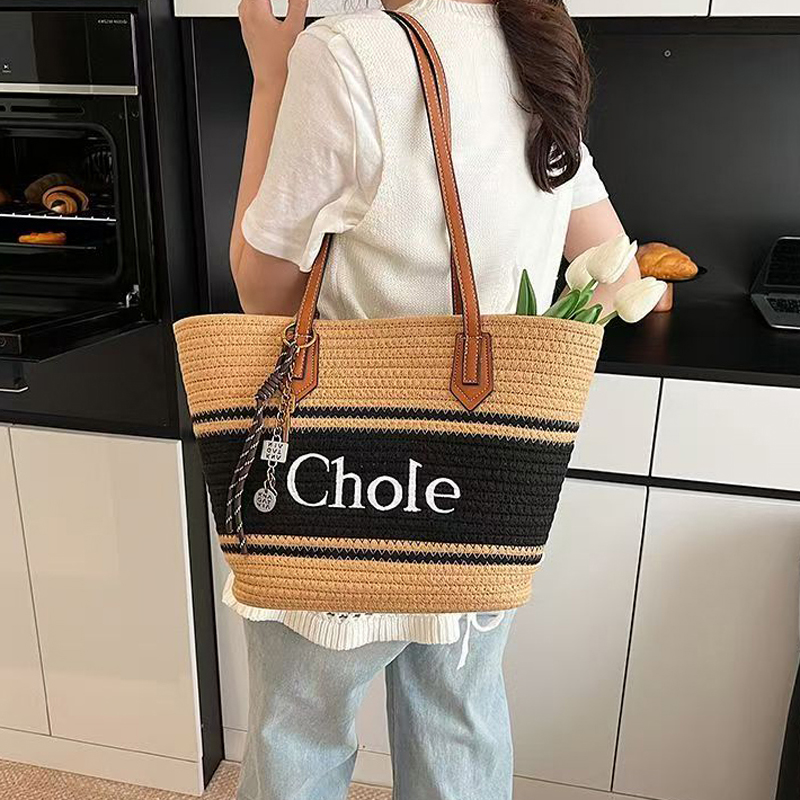 Designer bag large capacity woven breathable bag woven tote bag vacation beach bag luxury bag fashionable shoulder bag Fashionable and breathable