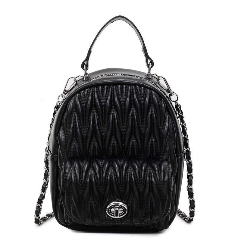 Summer Light Luxury Niche Quilted Crossbody Bag for Women Lightweight Commuter 2025 New Chain Small Backpack