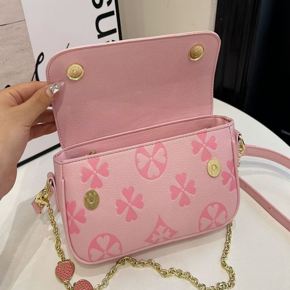 Designer Bags Fashion Shoulder Bags Underarm Bags Women's Bags Luxury Chain Leather Bags Hundreds Luxury Printed Leather Embossed