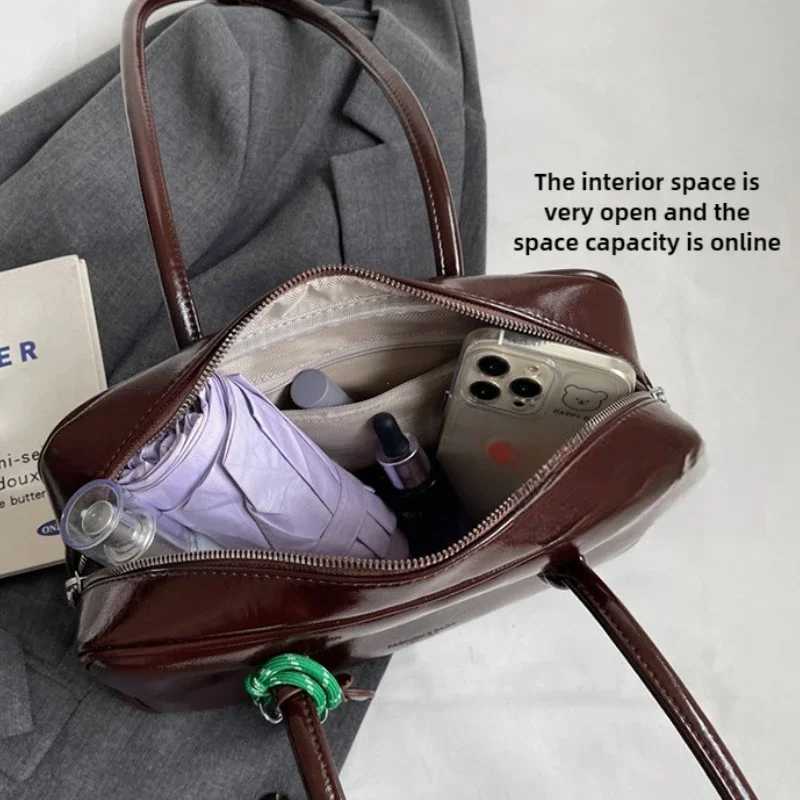 Vintage Wen Business Shoulder Bags Simple Ladies Cute Tote Bag Pu Leather Fem Underarm Bag Large Capacity Handbags Purse Y250718