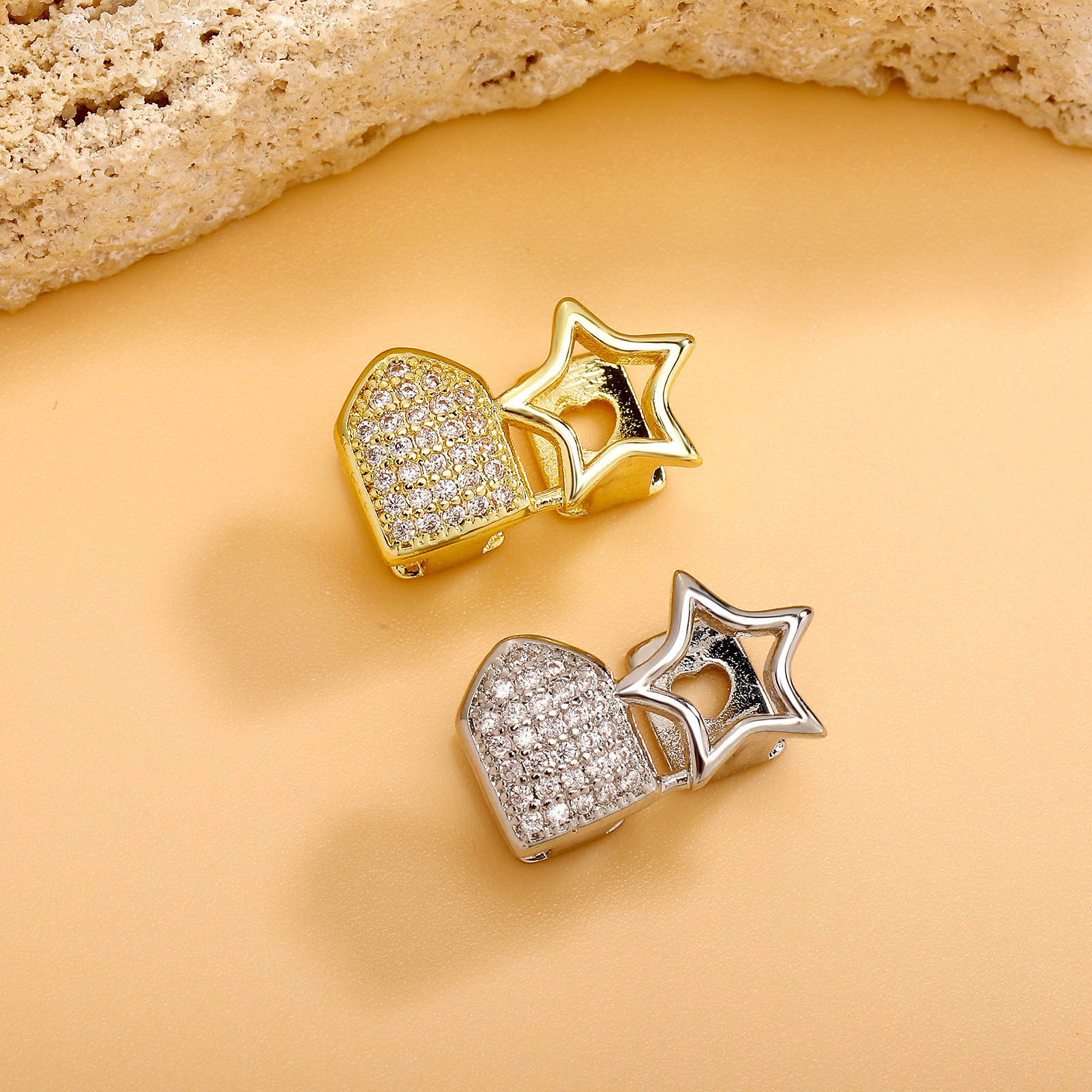 Free shipping designer Factory Double Hollow Tooth Bracelet Five-Pointed Star Full Diamond Micro-Inlaid Zircon Tooth Bracelet Hot Selling Rap Trendy A