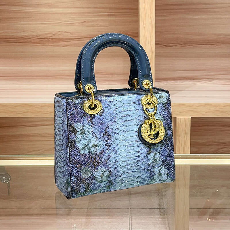 2025 Designer Women's Bag High-end Light Luxury Niche Snake Skin Pattern Handbag Daifei Handbag Women's 2025 New Single Shoulder Crossbody S