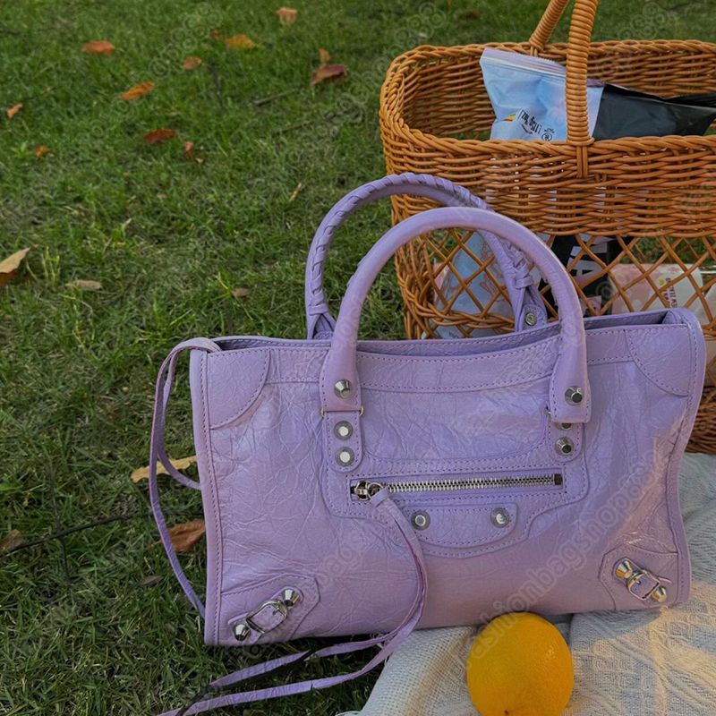 classics Designer bag luxury Le city tote Vintage Tassel Lady Real Leather handbag Designer Purse Shoulder Crossbody Motorcycle Bag