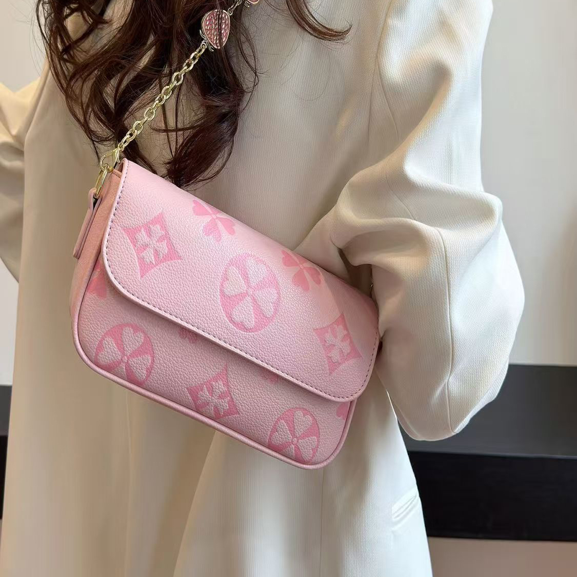 Designer Bags Fashion Shoulder Bags Underarm Bags Women's Bags Luxury Chain Leather Bags Hundreds Luxury Printed Leather Embossed