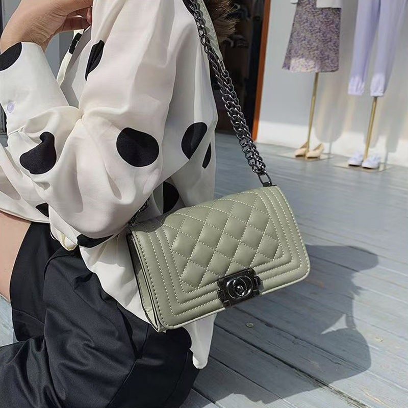 Designer bag shoulder bag luxury bag crossbody bag women's fashionable mini bag high-quality armpit bag shoulder bag spicy mom bag