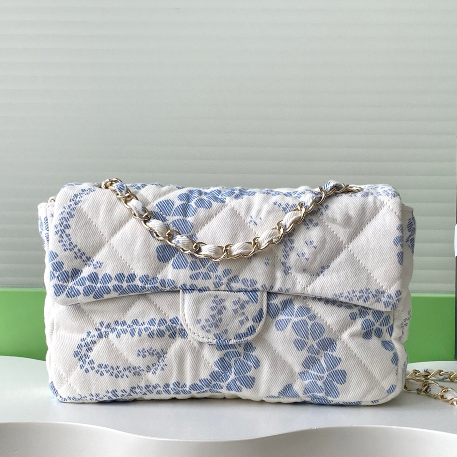 New 10A Flap Bag Luxury Designer Printed Denim Golden Hardware Shoulder Bag Chain Zipper Pocket Crossbody Bag Fashion Women Casual Shopping Clutch Bag Purse