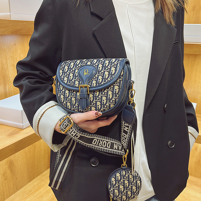 Hot Saddle Bags Designer Bags Fashion Women's Luxury Bags Crossbody Mini Bags High Quality Leather Flap Armpit New Designer Medium Handbags