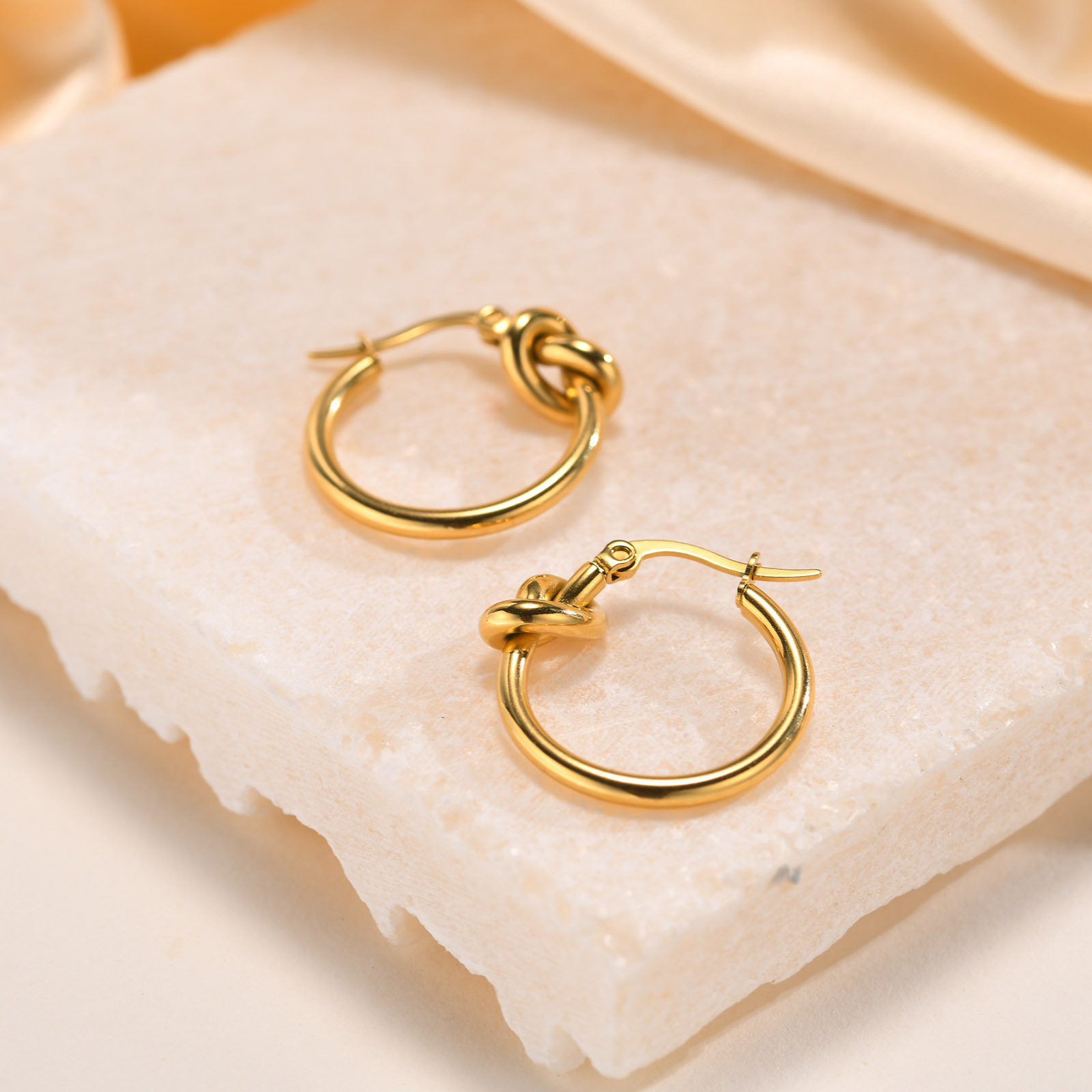 Earrings Women Designer luxury Stud fashion item Gold Plated 925 Suitable for daily wear and as a holiday gift Ring knot design high-end earrings