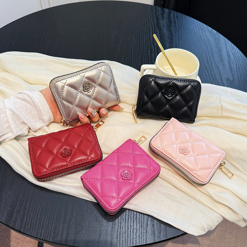 New 2025 Women's Luxury Wallet Women's Exquisite High End Designer Wallet Small Fashion Leather Large Capacity Multi Card Slot Women's 