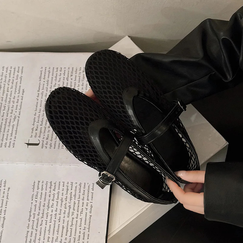 Breathable Mesh Black Ballet Shoes Female Spring Summer Fashion Flats Soft Sole Round Toe Girls Daily Walking Street Sandals 250626