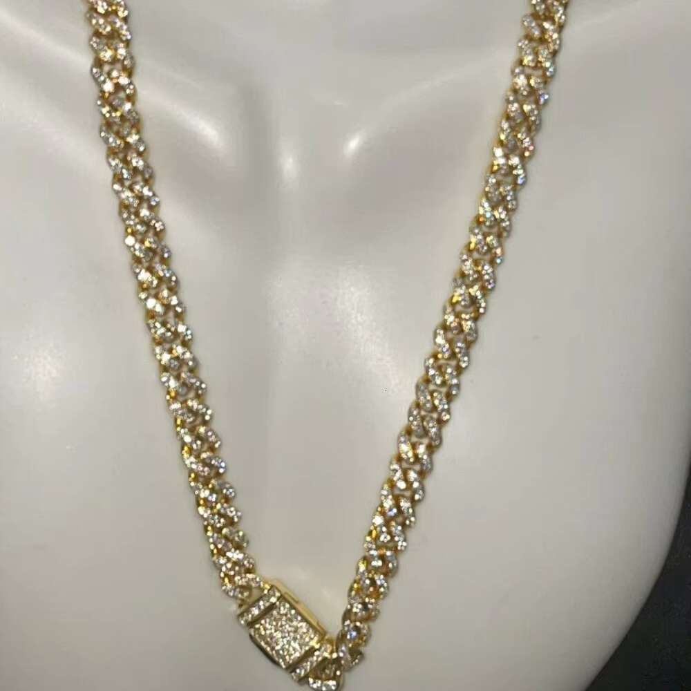 Moissanite Diamond Hiphop Rapper 6.8mm Cuban Link Chain in 925 Sterling Silver Moissanite Cuban Link Chain