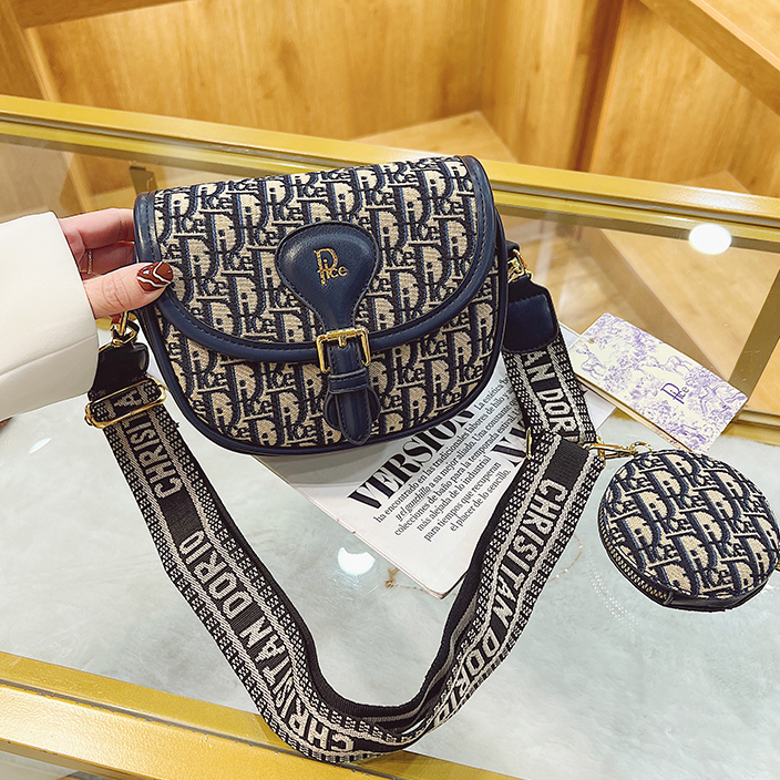 Hot Saddle Bags Designer Bags Fashion Women's Luxury Bags Crossbody Mini Bags High Quality Leather Flap Armpit New Designer Medium Handbags