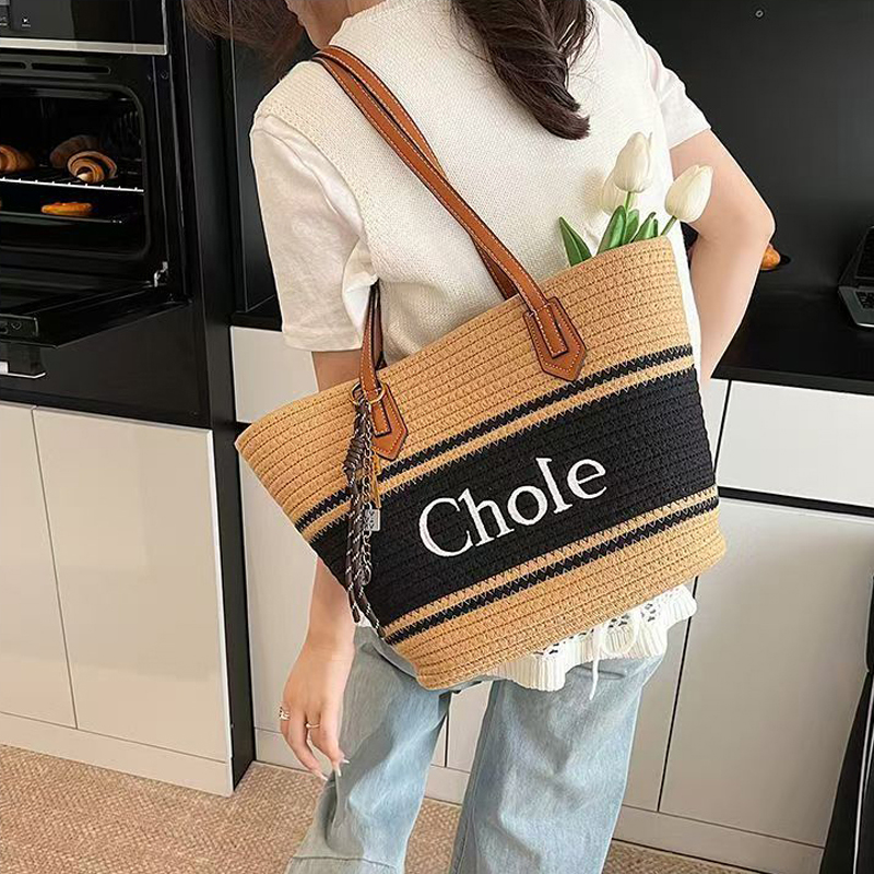 Designer bag large capacity woven breathable bag woven tote bag vacation beach bag luxury bag fashionable shoulder bag Fashionable and breathable