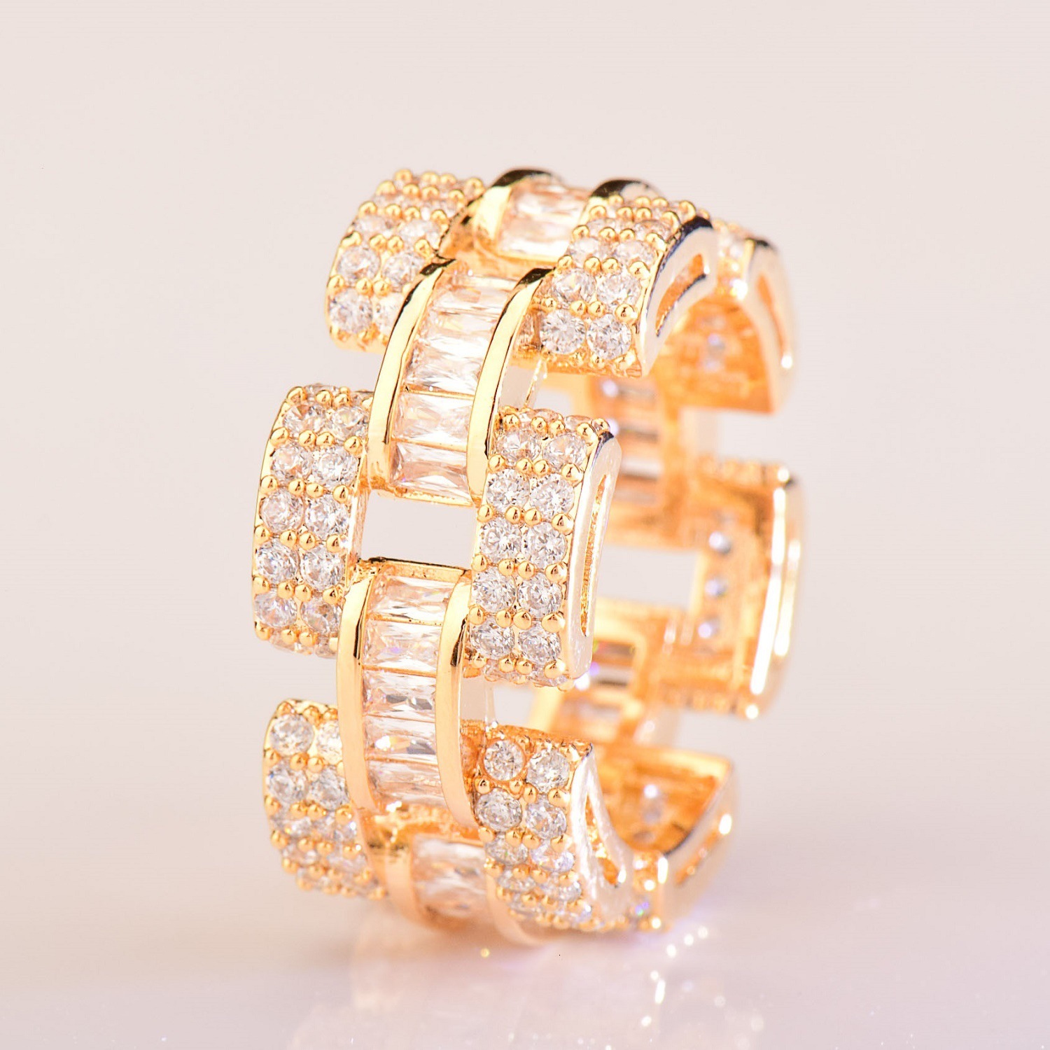 Luxury VVS Moissanite Iced Out Hip Hop Edgy Metallic Irregular Ring Minimalist Cool Style Versatile Bling Jewelry Passes the Diamond Tester