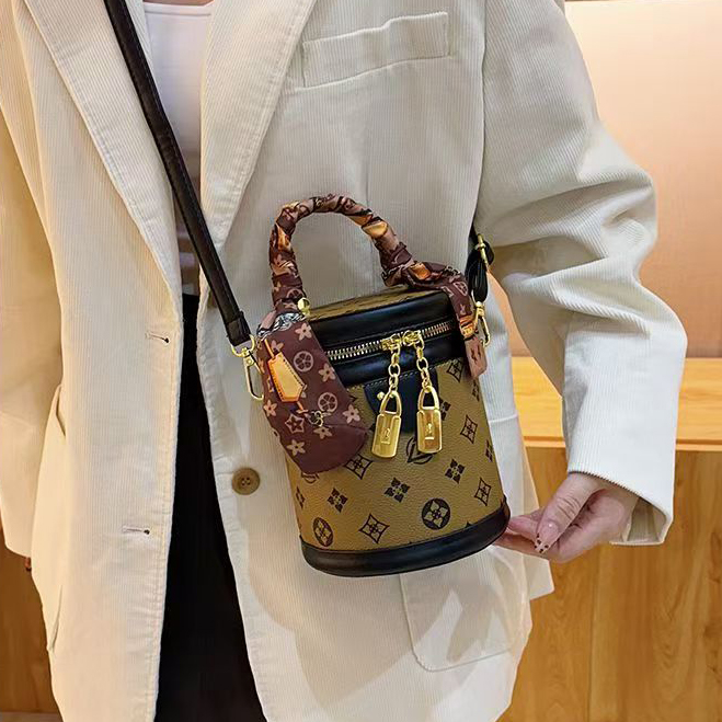 Designer Bags mini bags Round bag Fashion Shoulder Bags Underarm Bags Women's Bags Luxury Chain Leather Bags Hundreds Luxury Printed Leather Embo