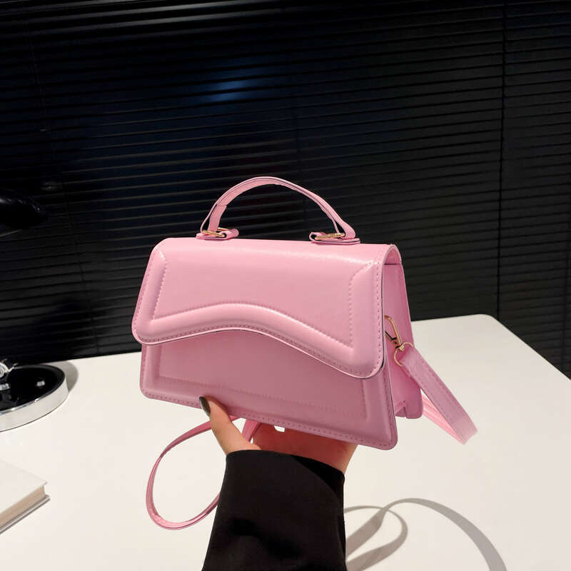 Small Square for Women 2024 Winter Free shipping New Fashion Candy Color Shoulder Stylish Handbag Trendy Simple Crossbody Bag