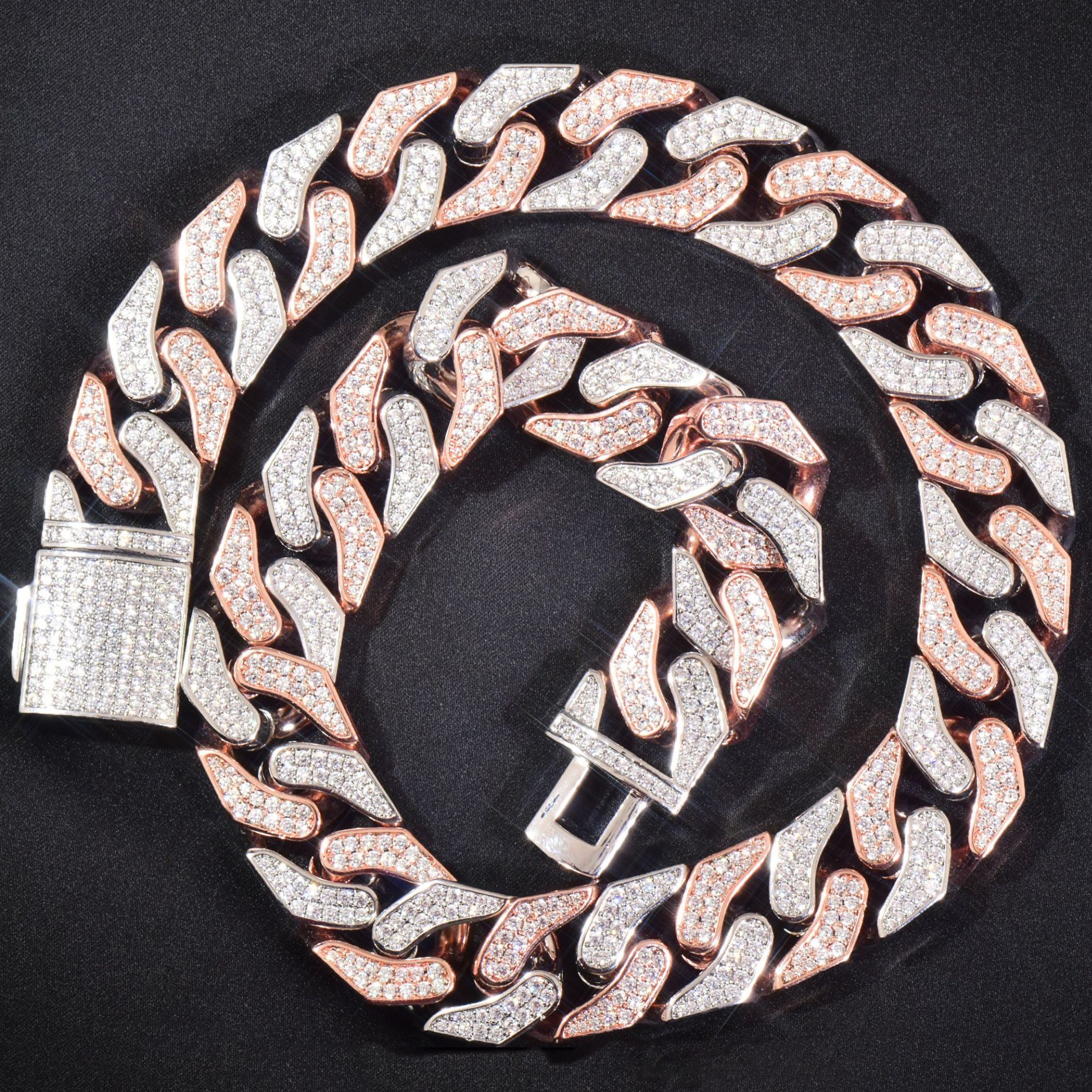 16mm Luxury VVS Moissanite Iced Out Hip Hop Bent Cuban Chain Creative Best Seller High-Fashion Statement Necklace Passes the Diamond Tester