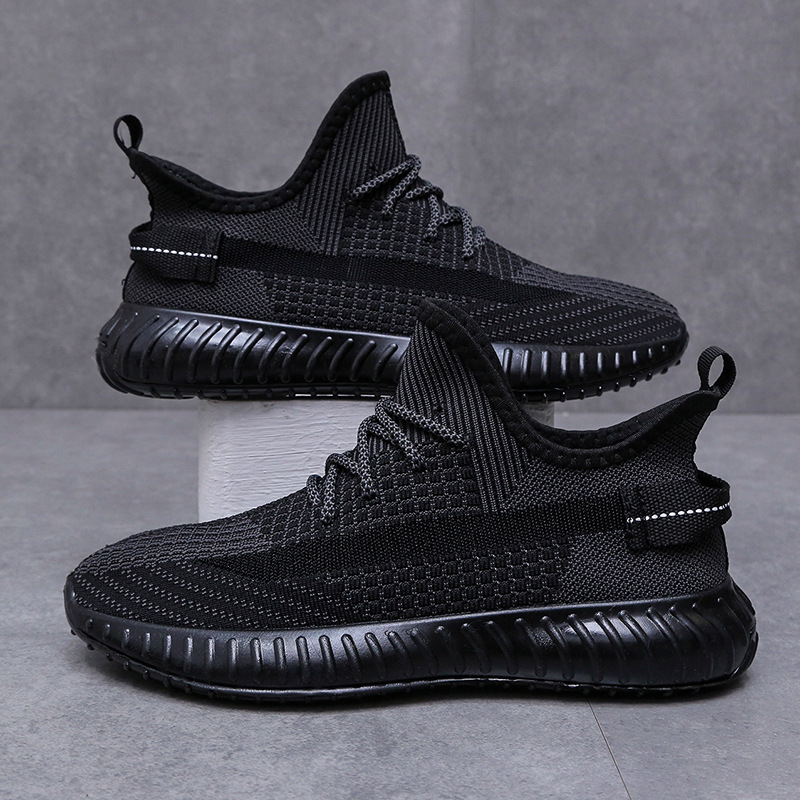 Designer Outdoor Sneakers Fashionable Luxury Casual Shoes Men Women New Fly-knit Sneakers Global Sports Equipment Mesh Breathable Thin Running Shoes S