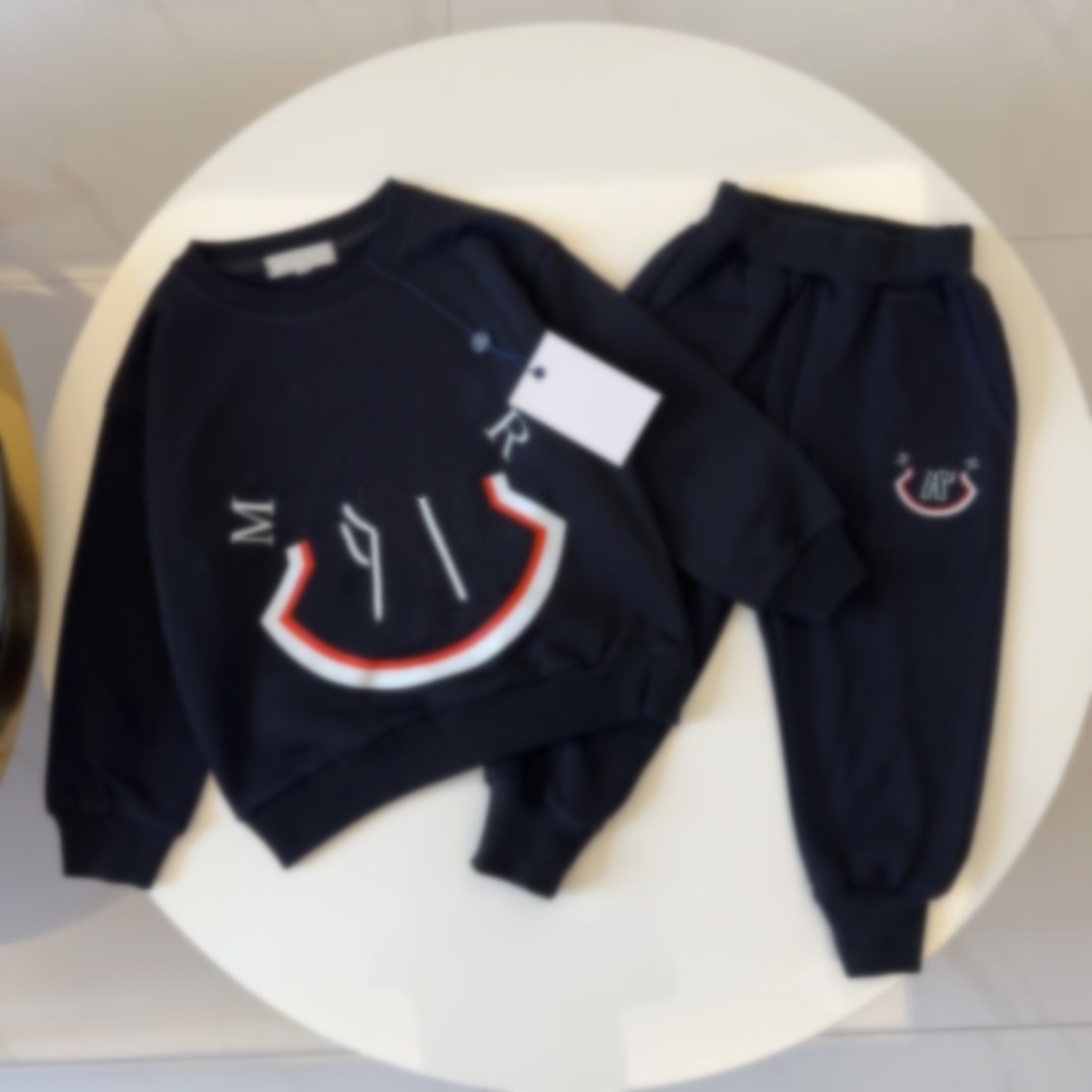 2025 kid sweater hood baby two piece sets pink hooded kids designer clothes comfortable son daughter brother top luxury girl boy hoodies vacation school start gifts