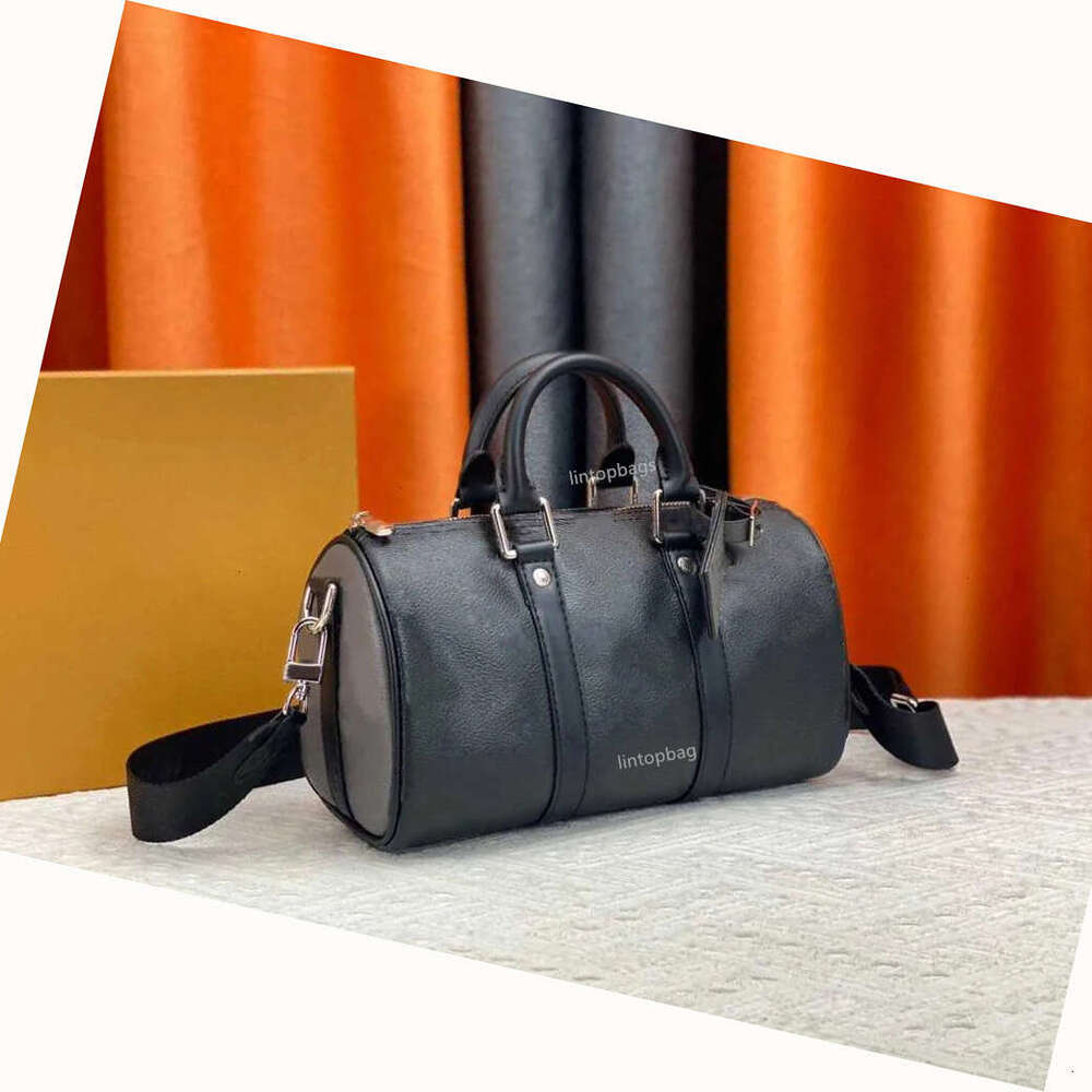 Mens Shoulder Messenger Bag Embossed Shadow Soft Luxurys Designer Handbags Crossbody Bags Leather Purse Pillow bag Boston bag travel bag phone bag work bag