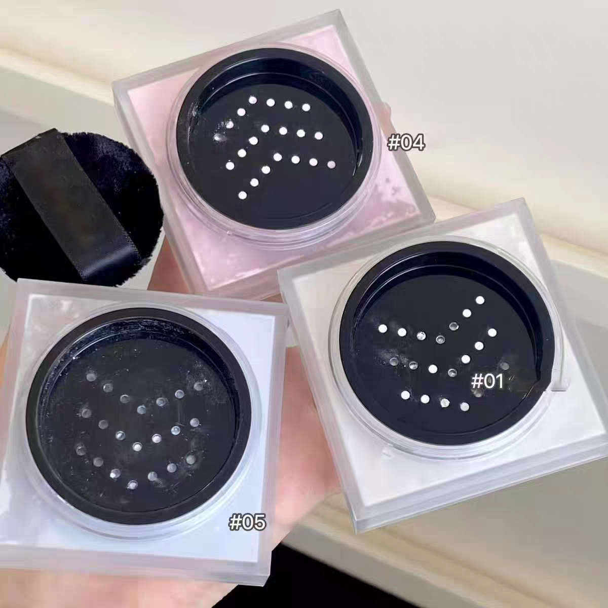 3 Colors Loose Powder 10g Long Lasting Setting Powder Oil Control Matte Long-lasting Setting And Even Out Skin Tone High Quality