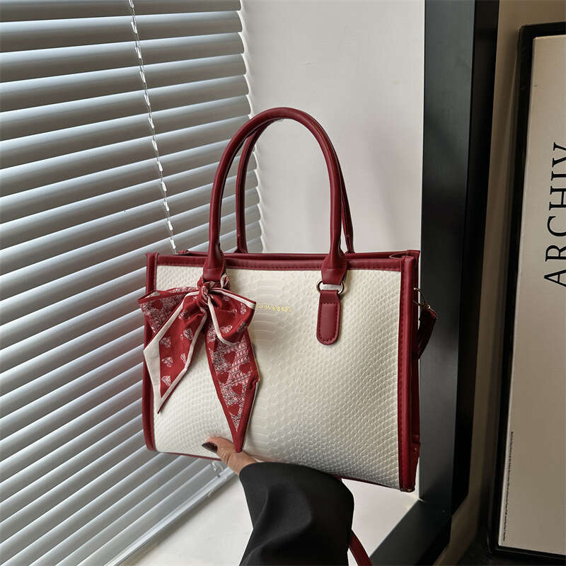 2025 Free shipping Fashion New Handheld Tote Large Capacity Commuter Simple Snake Skin Pattern Scarf Decorated Shoulder Crossbody Bag