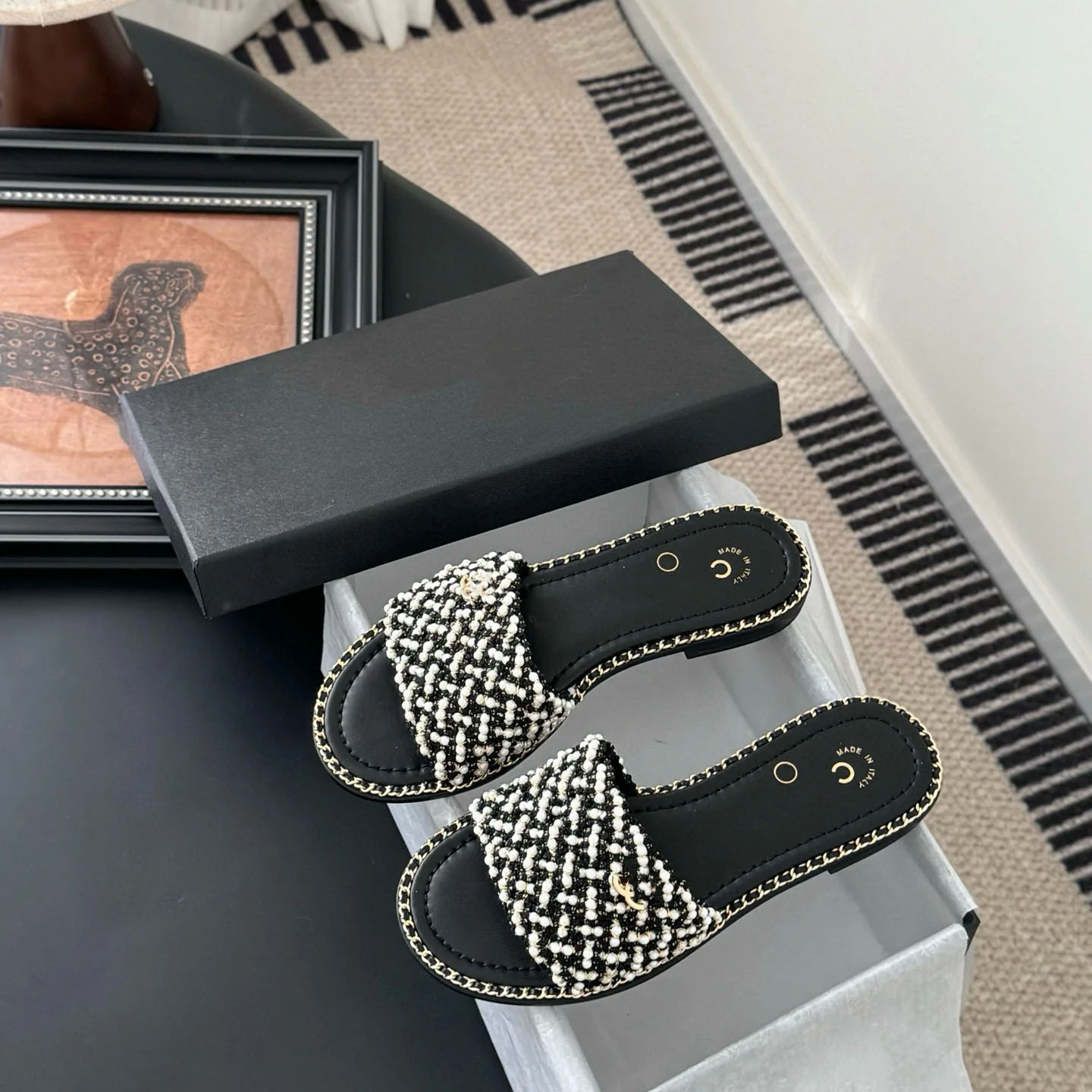 Summer Luxury designer Sandal Women Mules Shoes Fashion Lychee Pattern Open Toe Slides Ladies Square Heel Mules Female Designer shoes Chain slippers