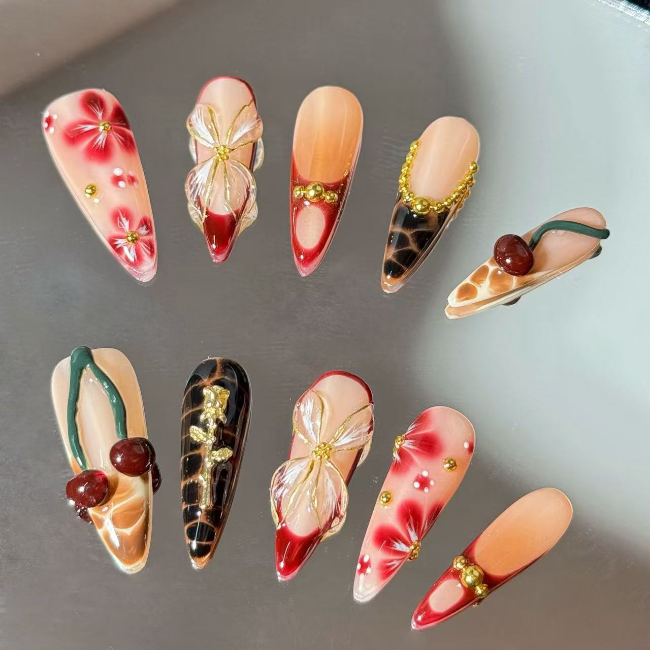 Premium Handcrafted Press-On Nails - Durable and Reusable Nail Art Pieces