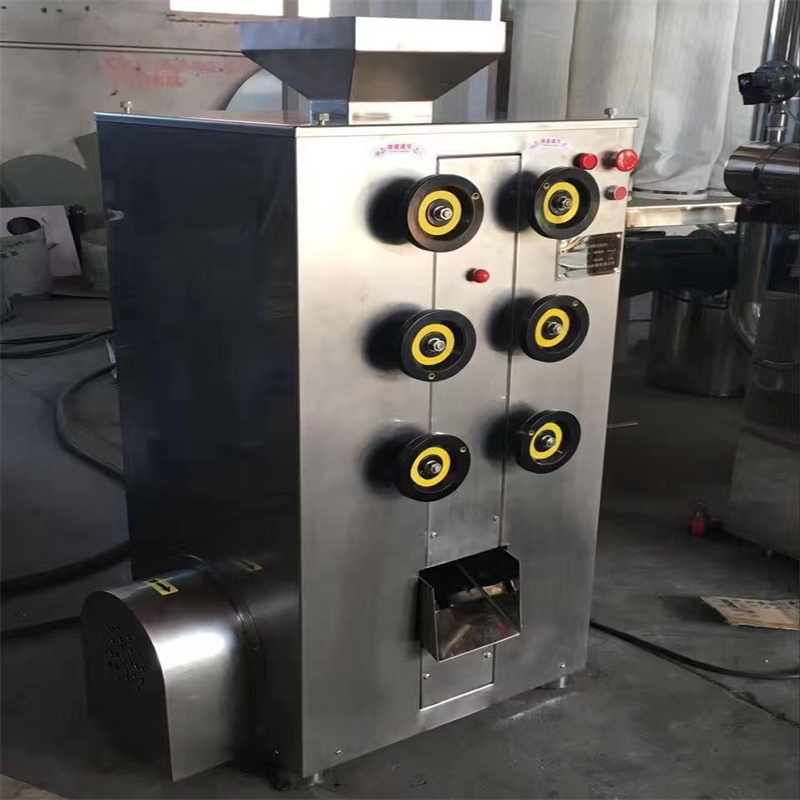 Versatile Spice Seed Grinder - Durable Stainless Steel Multipurpose Mill for Efficient Grinding