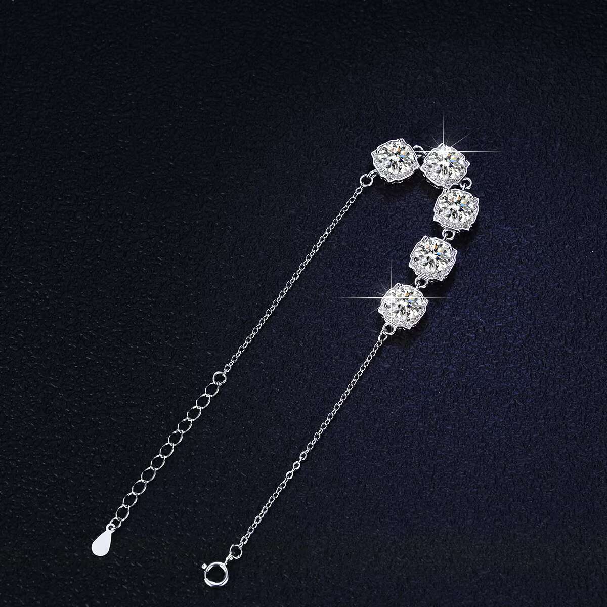 New Design Elegant S925 Sterling Silver Bracelet With Shining Moissanite Diamond Silver Bracelet for Women