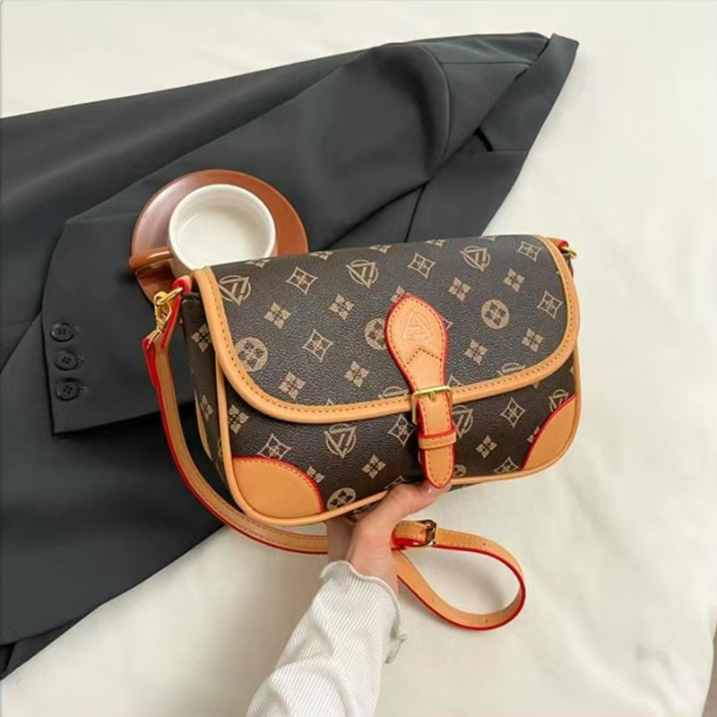 Designer bag, luxury bag, shoulder bag, crossbody bag, women's fashionable mini bag, high-quality baguette bag