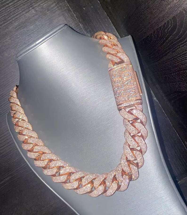 Men Hip Hop Style 925 Sterling Silver Moissanite Style Cuban Link Chain Fully Iced Out Luxury Chain Round Cut Diamond Chain