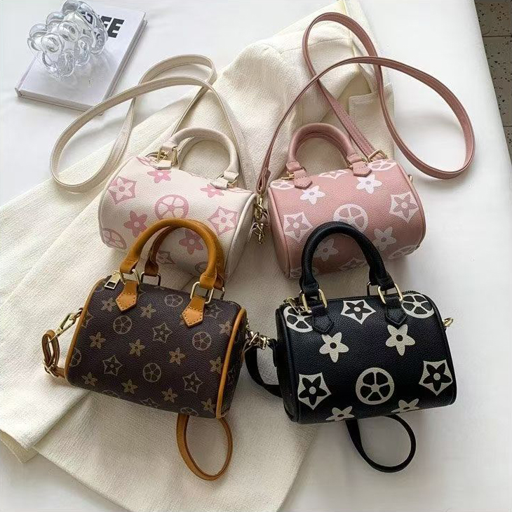 Designer Bags Handheld single shoulder multifunctional Fashion Shoulder Bags Underarm Bags Women's Bags Luxury Chain Leather Bags Hundreds Luxury