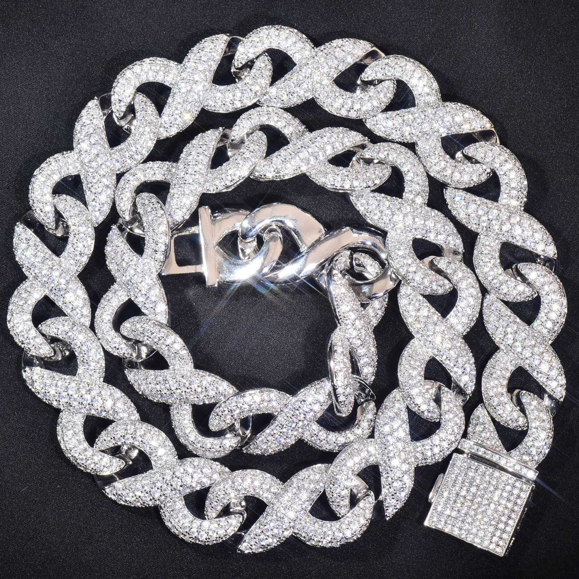 15mm Luxury VVS Moissanite Iced Out Hip Hop Infinity Loop Cuban Chain Full Diamond Statement Jewelry Passes the Diamond Tester
