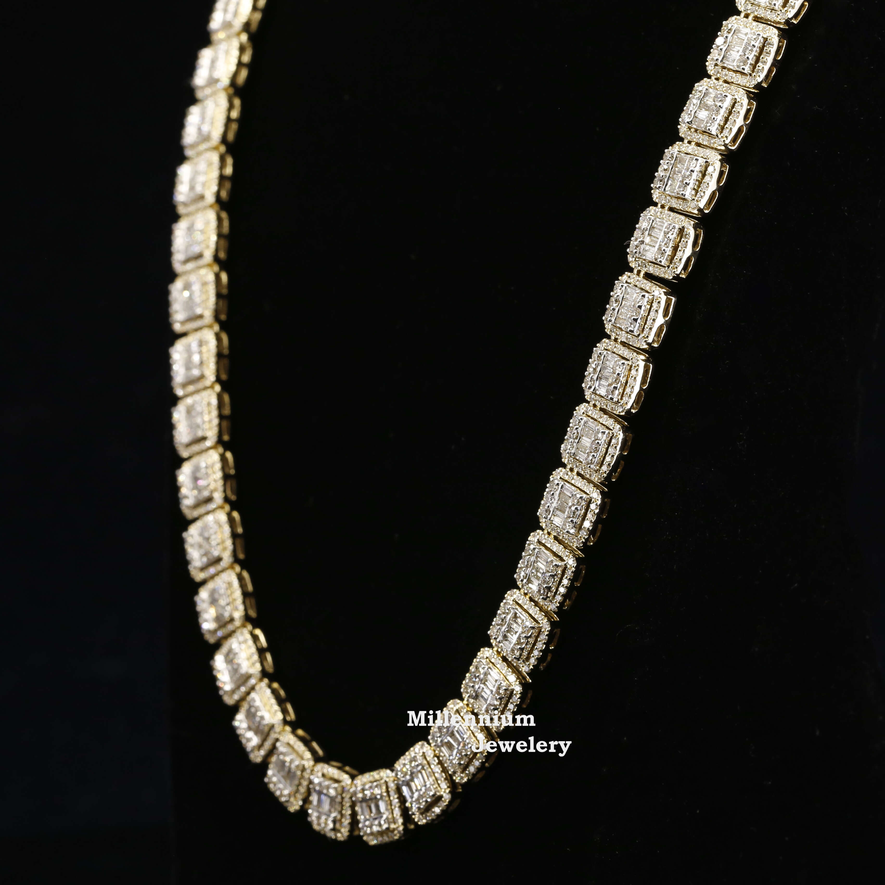 Fabulous 29.81 Ct Moissanite Hip Hop Cuban Chain 18 - 22 Inch Fully Diamond Iced Ou Cuban Chain for Men and Women