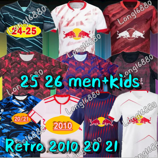 NEW 25 26 maillot de foot RBL Leipzigs Jingle men Soccer Jerseys 2025 2026 NUSA XAVI KAMPL POULSEN HENRICHS RAUM Retro 2010 20 21 SILVA SESKO HAIDARA OPENDA Mens Kids Kit