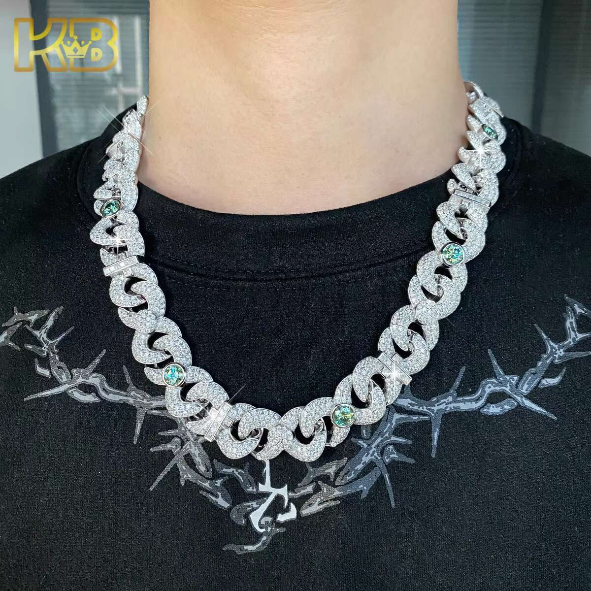 Luxury Iced Out VVS Moissanite Cuban Link Chain Necklace for Men 925 Sterling Silver Hip Hop Bling Jewelry with Green Gem Accent