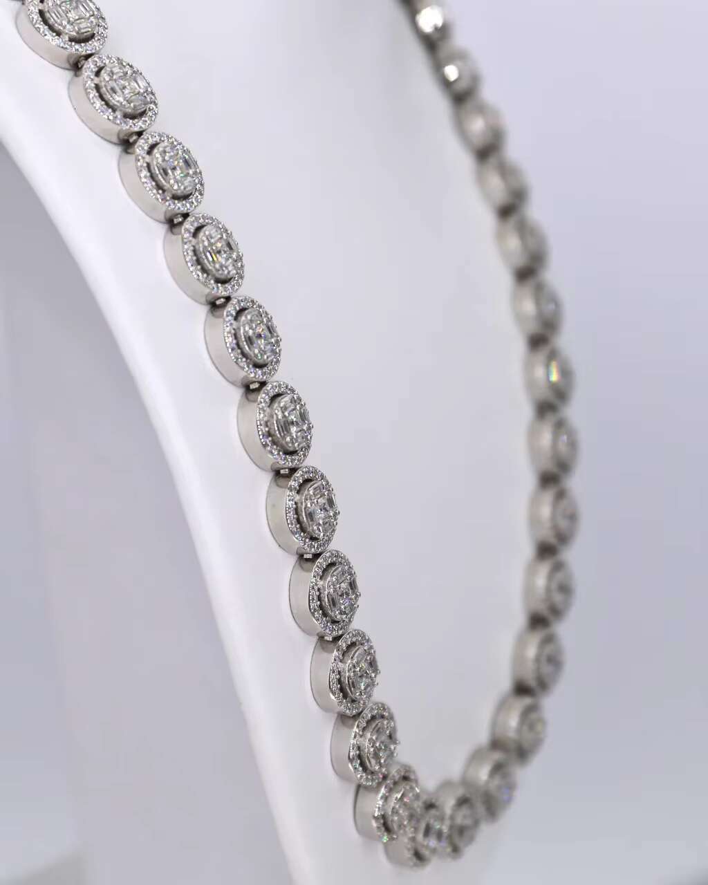 Luxury Men and Women Fine Jewelry Round Cluster 13mm Cuban Moissanite Chains for Anniversary Gifting Options