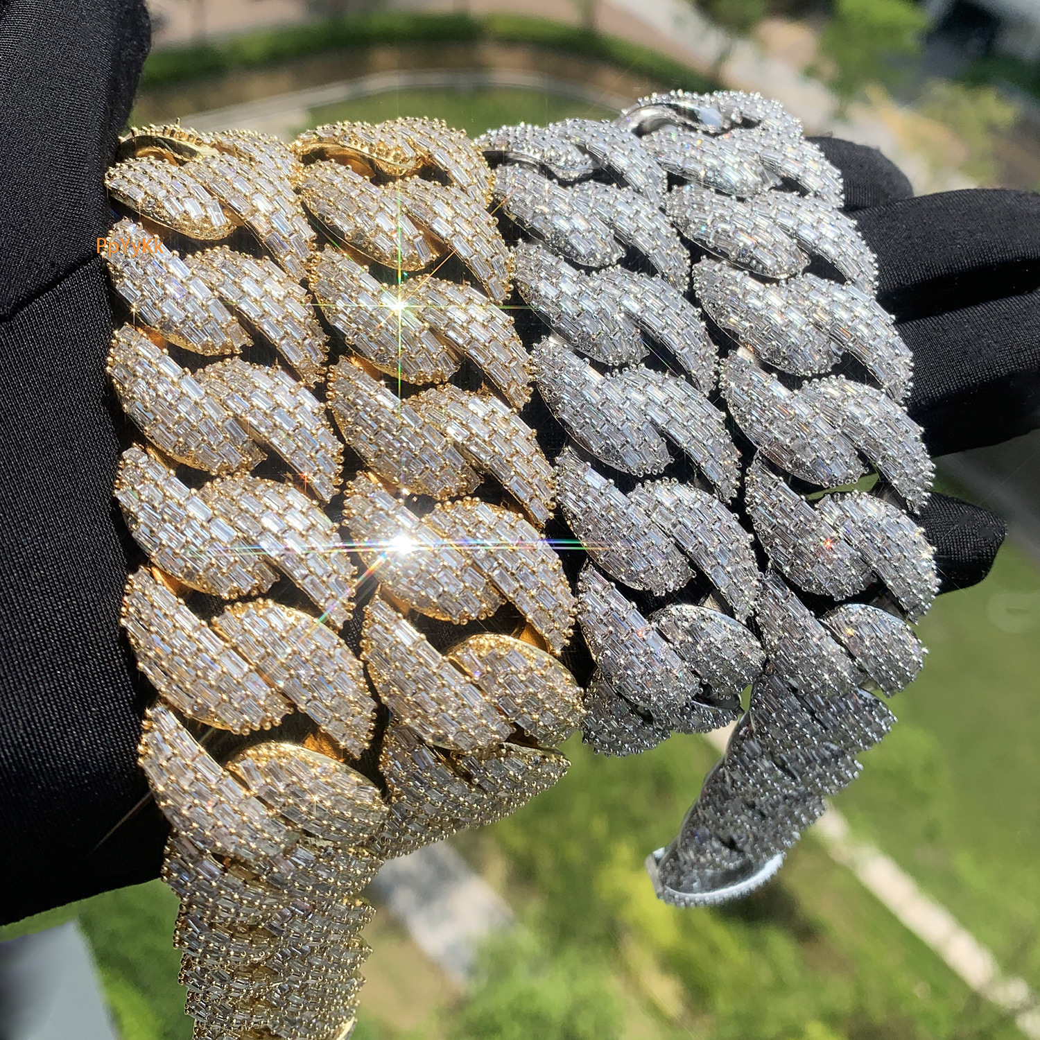 T-Step Cut Diagonal Clasp Crescent Cuban Chain Luxury VVS Moissanite Iced Out Hip Hop Streetwear Edgy Statement Jewelry Passes the Diamond Tester