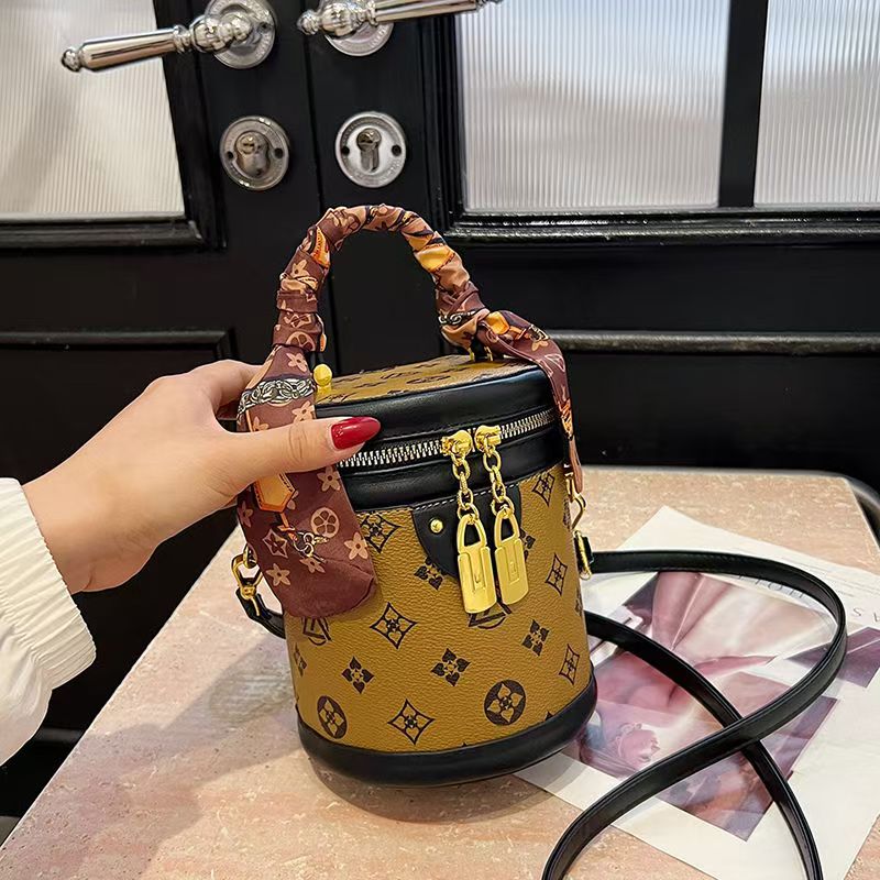 Designer Bags mini bags Round bag Fashion Shoulder Bags Underarm Bags Women's Bags Luxury Chain Leather Bags Hundreds Luxury Printed Leather Embo