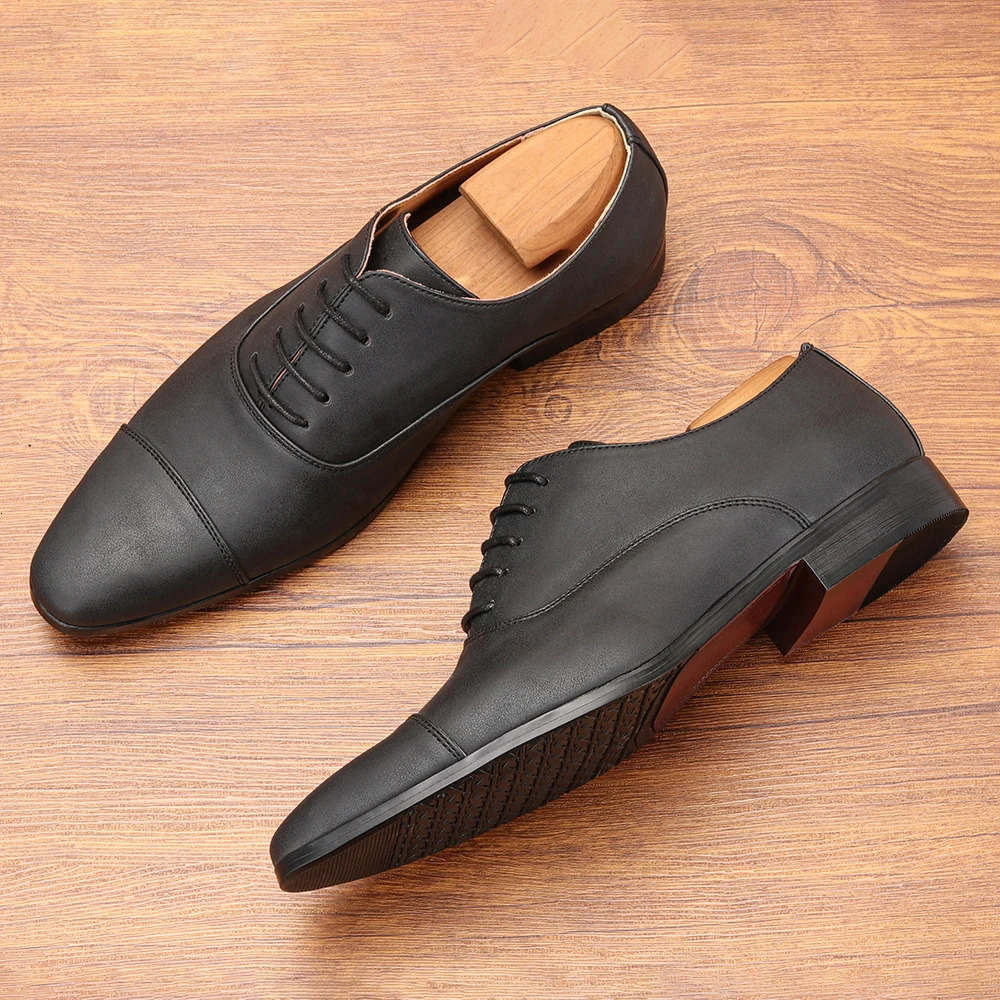 Comfortable Formal Mens Shoes Fashionable Oxford Gentlemens Social Y250626